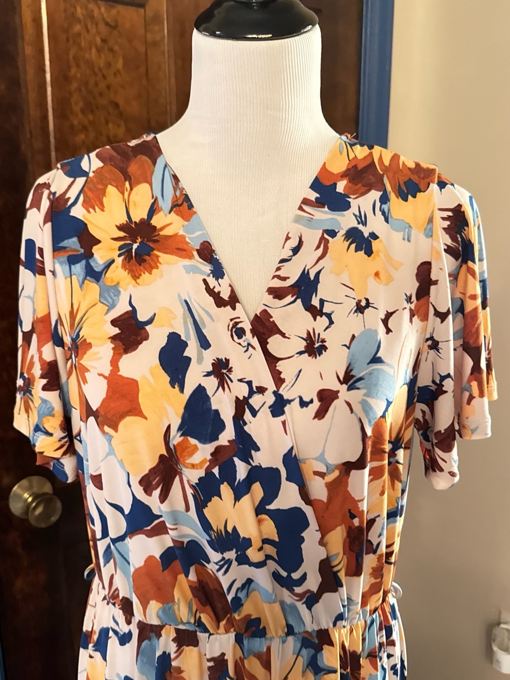 Gilli White Multicolor Floral Wrap-Front Maxi Dress - Picture 2 of 3